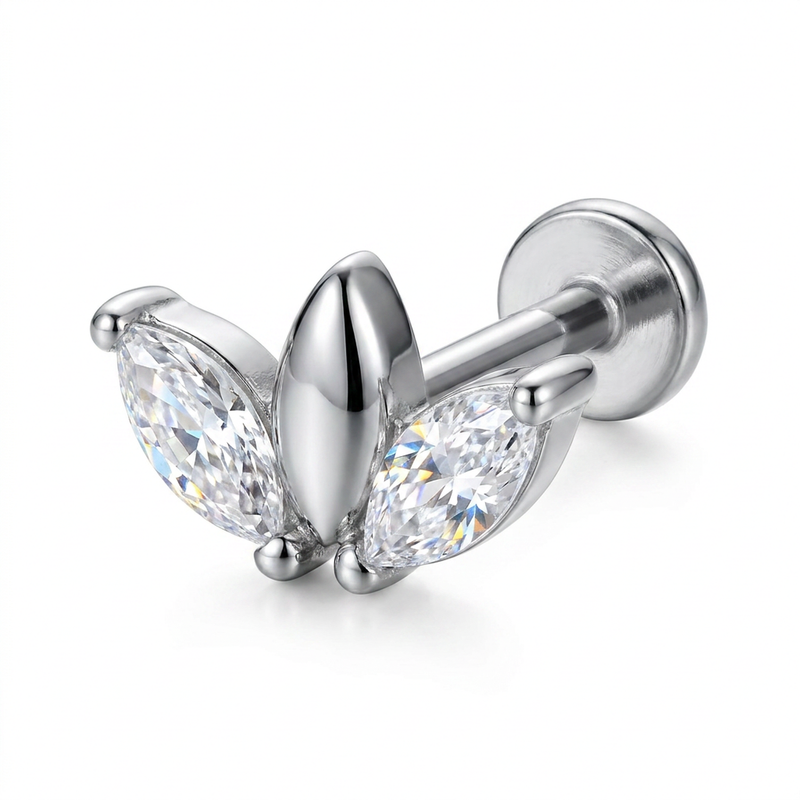 Piercing con tre petali e due zirconi in Acciaio Chirurgico 316L - Piercing per lobo, helix, forward helix, conch, flat, tragus