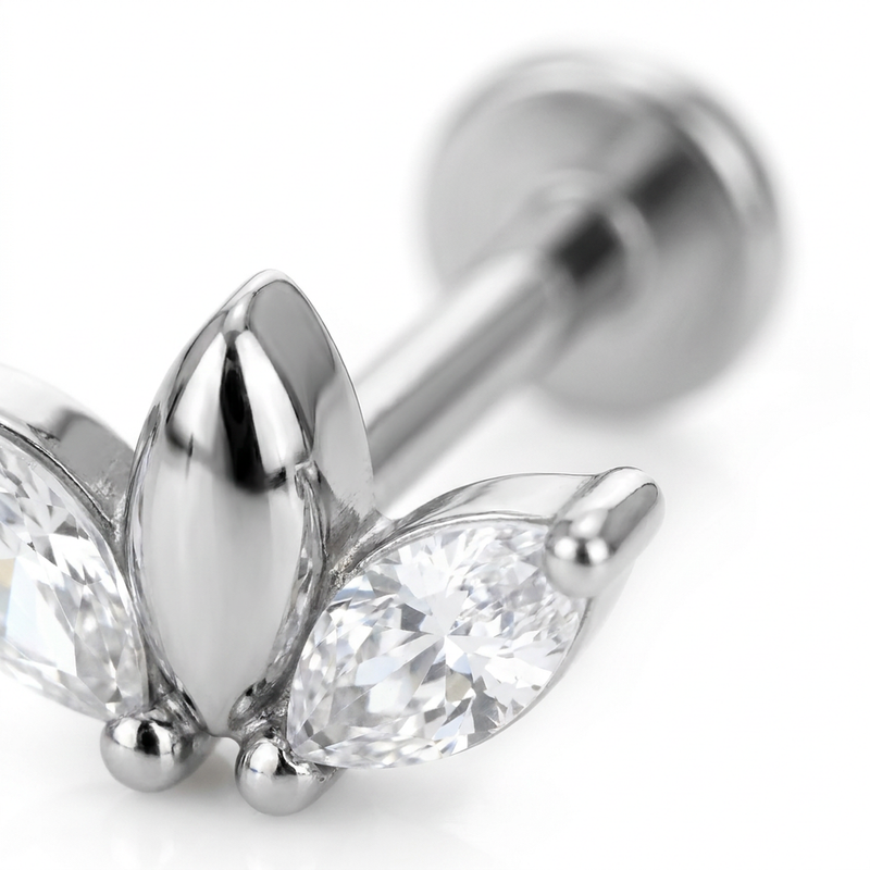 Piercing con tre petali e due zirconi in Acciaio Chirurgico 316L - Piercing per lobo, helix, forward helix, conch, flat, tragus