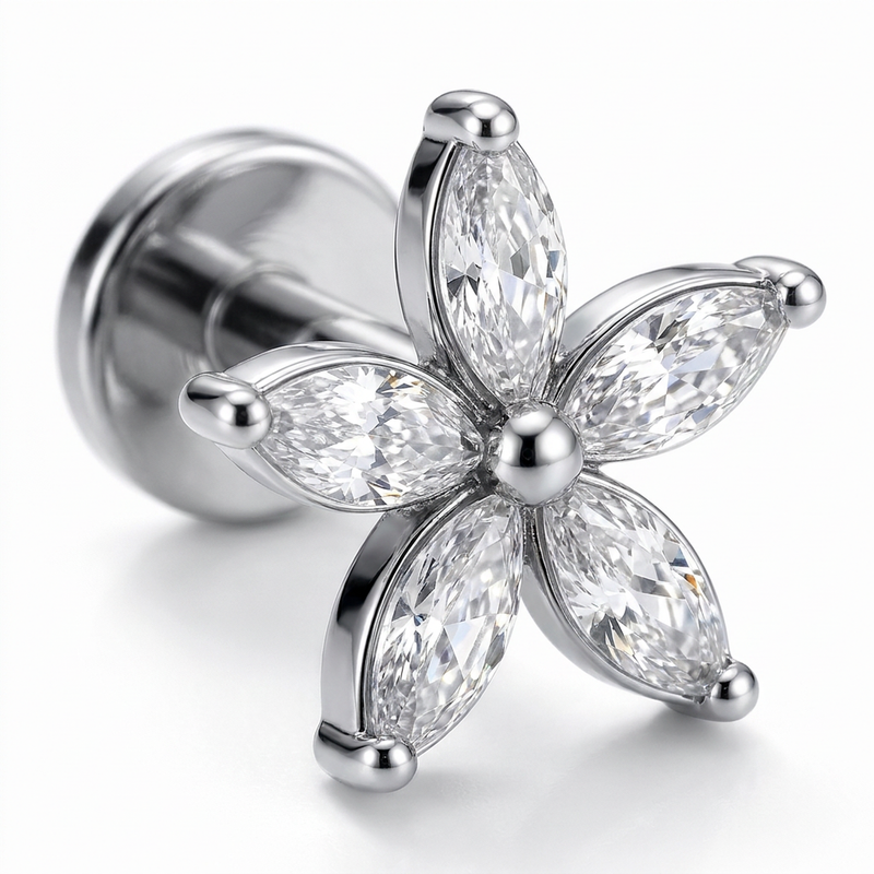 Piercing con fiore di zirconi in acciaio chirurgico 316L - Piercing per lobo, helix, forward helix, conch, flat, tragus