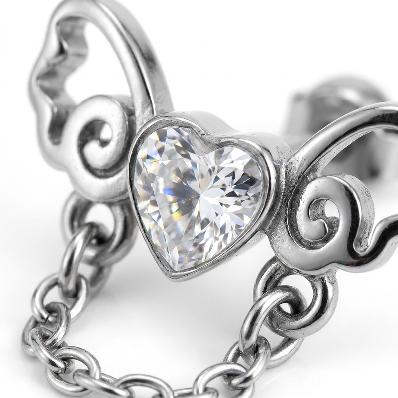 Piercing con cuore e zircone in acciaio chirurgico 316L - Piercing per lobo, helix, forward helix, conch, flat, tragus