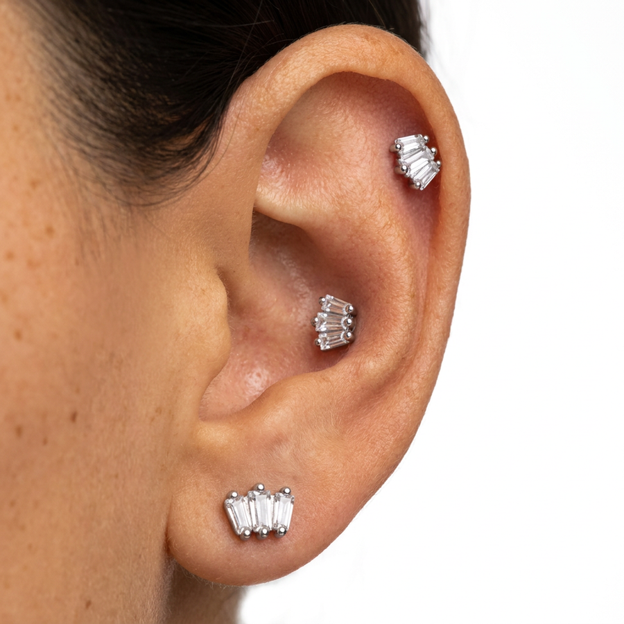 Piercing con tre zirconi in Acciaio Chirurgico 316L - Piercing per lobo, helix, forward helix, conch, flat, tragus