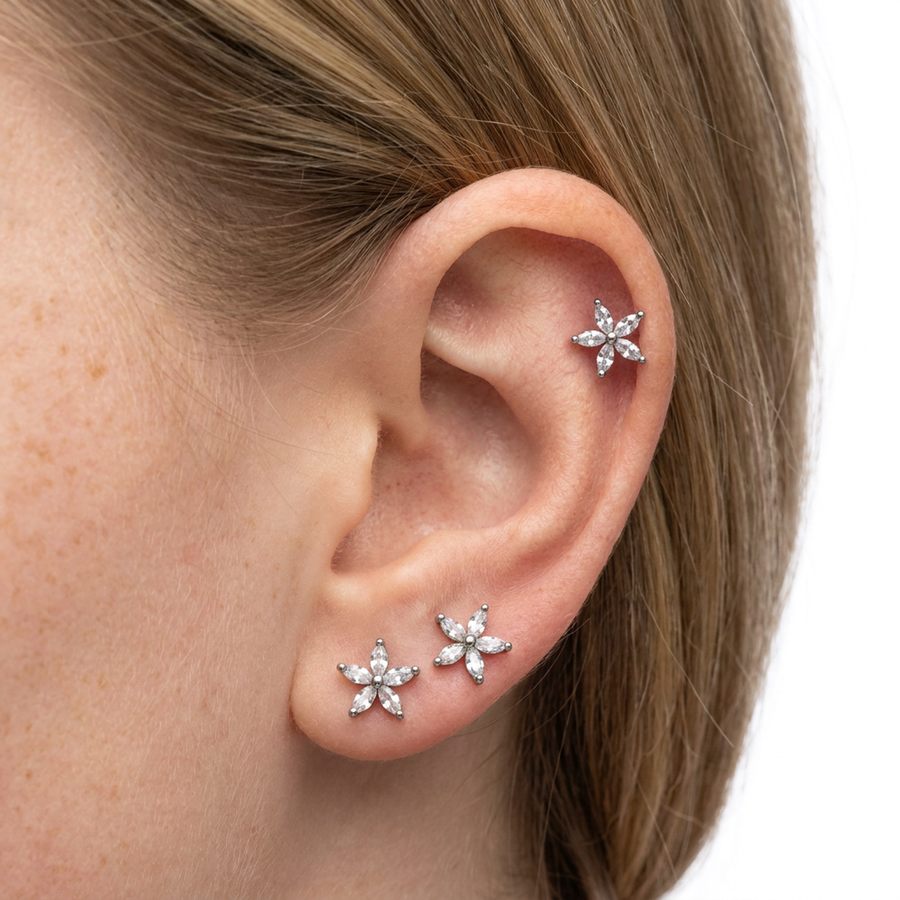 Piercing con fiore di zirconi in Acciaio Chirurgico 316L - Piercing per vertical helix