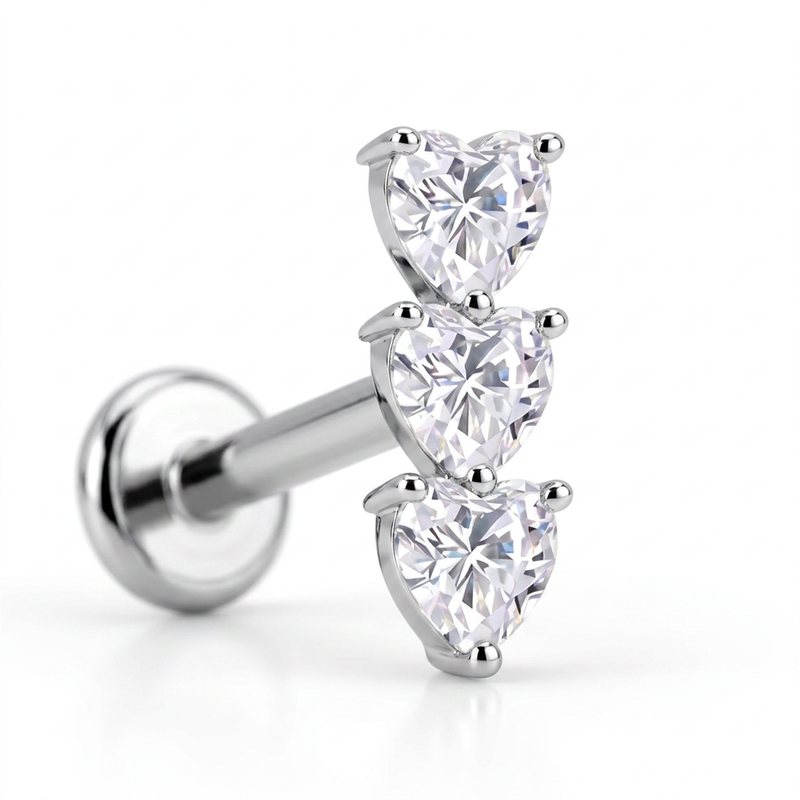 Piercing con zirconi a cuore in Titanio G23- Piercing per Lobo, helix, forward helix, conch, flat, tragus