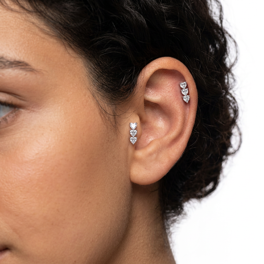 Piercing con zirconi a cuore in Titanio G23- Piercing per Lobo, helix, forward helix, conch, flat, tragus