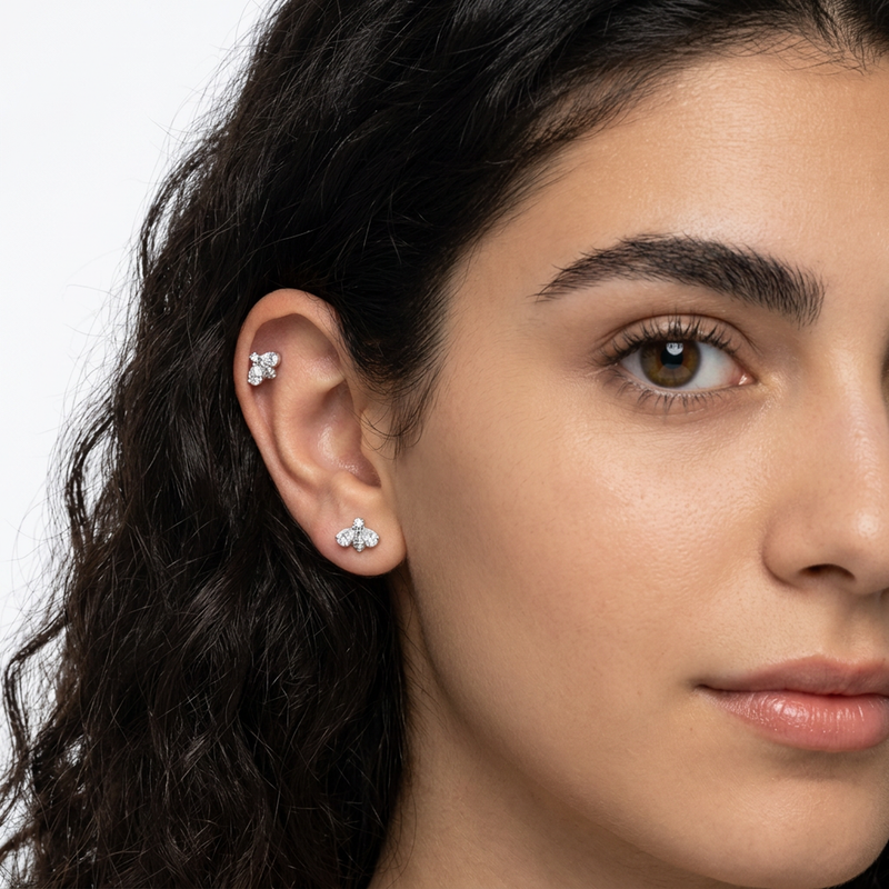 Piercing con apetta e zirconi in Titanio F136- Piercing per Lobo, helix, forward helix, conch, flat, tragus