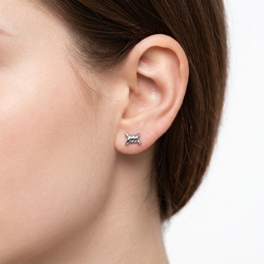 Piercing con intreccio in Titanio F136- Piercing per Lobo, helix, forward helix, conch, flat, tragus