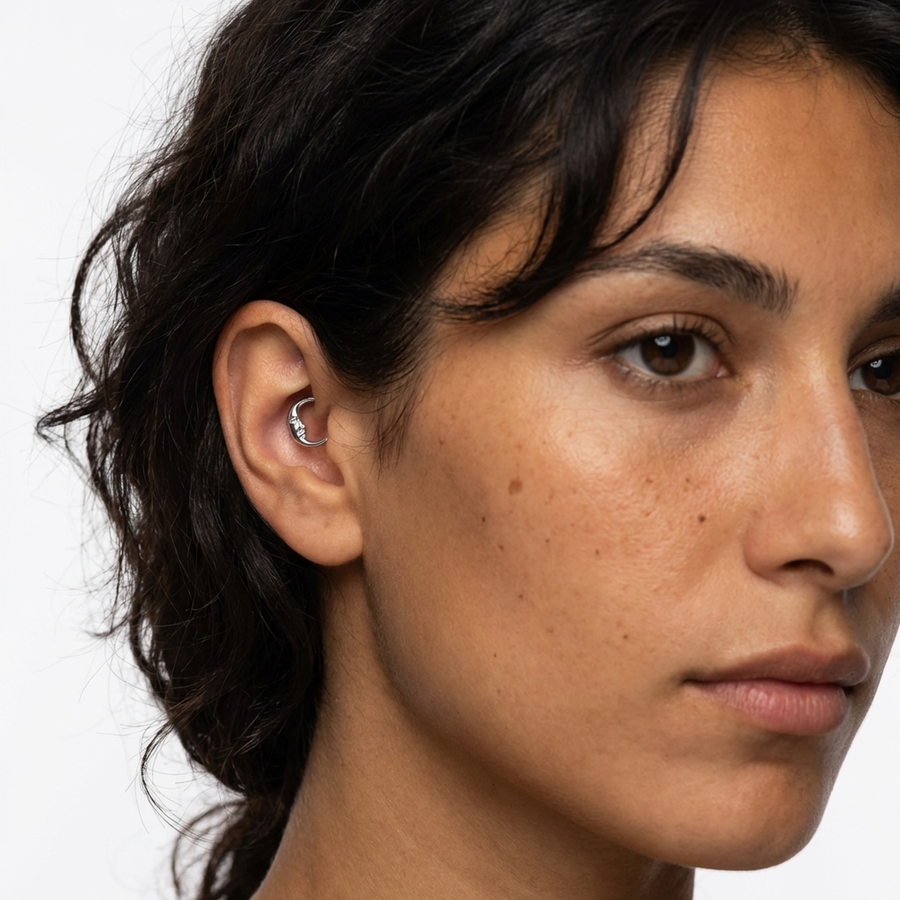 Piercing con mezza luna in Titanio G23 - Piercing per Lobo, helix, daith, septum