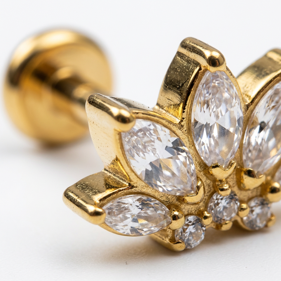 Barretta con fiore zirconato in Titanio G23 - Piercing per orecchio