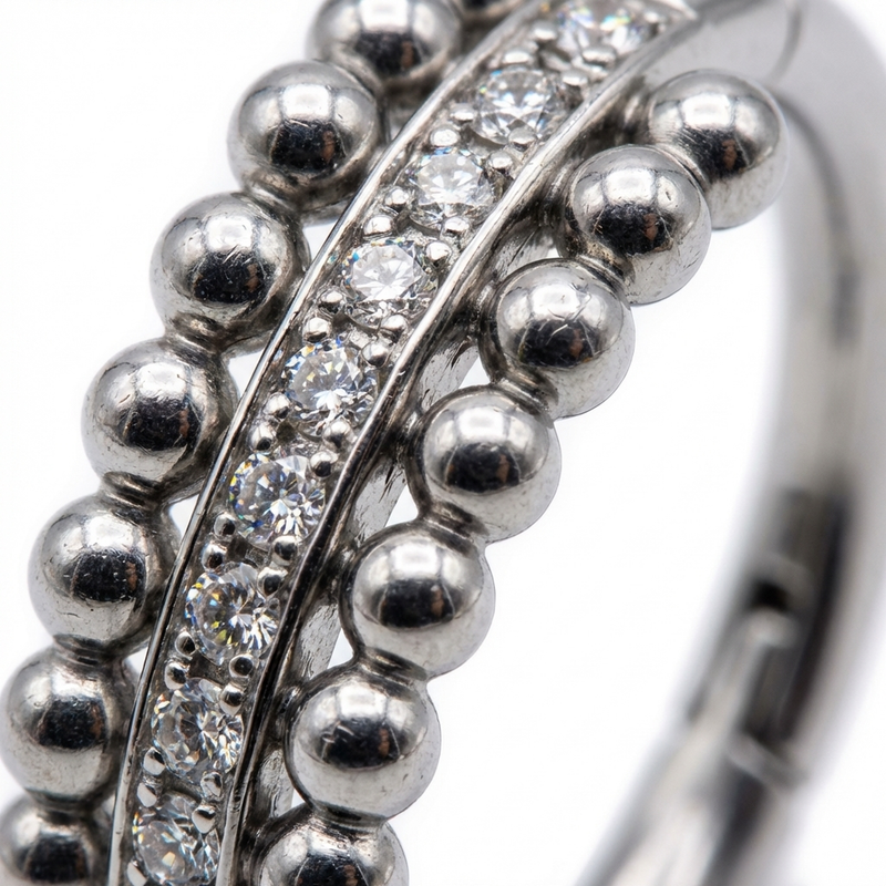 Piercing con zirconi e palline in Titanio G23 - Piercing per helix