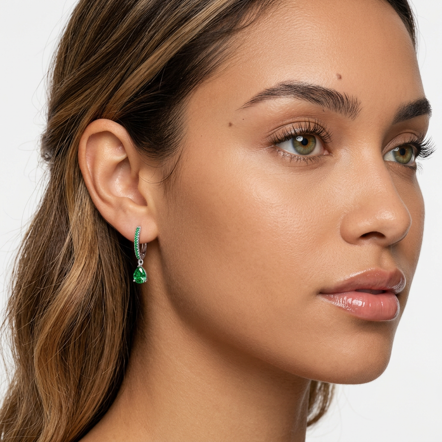Studio-Titanium-Labret-Piercing-Photo-2026-09-14-07-59-29-245240ec.png