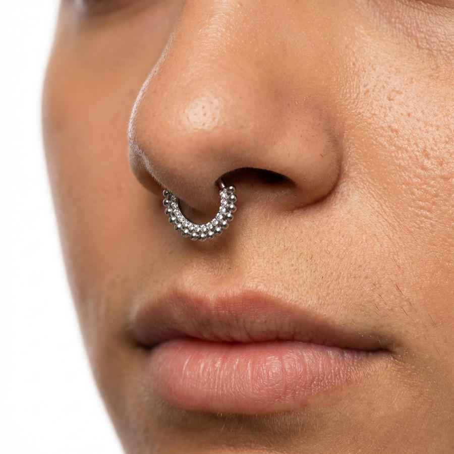 Piercing con zirconi e palline in Titanio G23 - Piercing per Lobo, helix, daith, septum