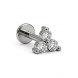 Orecchino Cartilagine con 3 Zirconi – Elegante, Brillante, Unisex