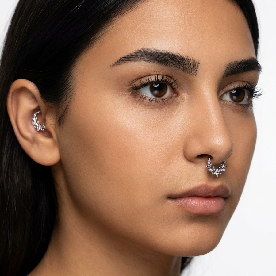 Piercing con ramoscelli di zirconi in Titanio G23 - Piercing per Lobo, helix, daith, septum