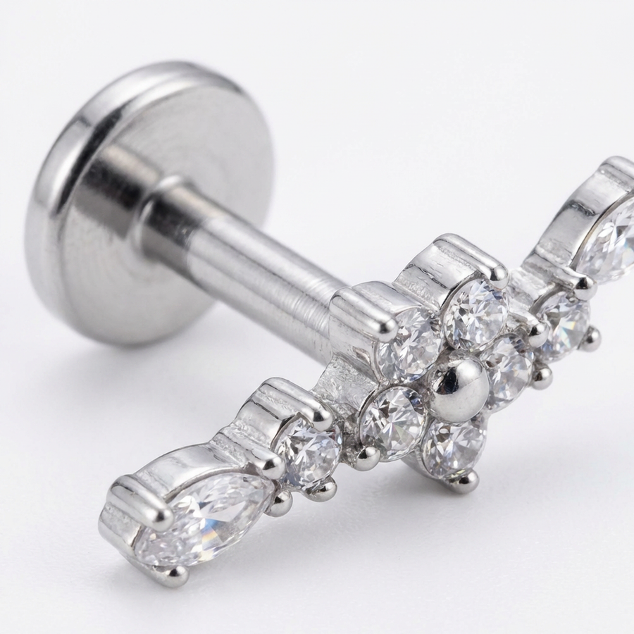Barretta con fiore e zirconi in Titanio - Piercing per orecchio
