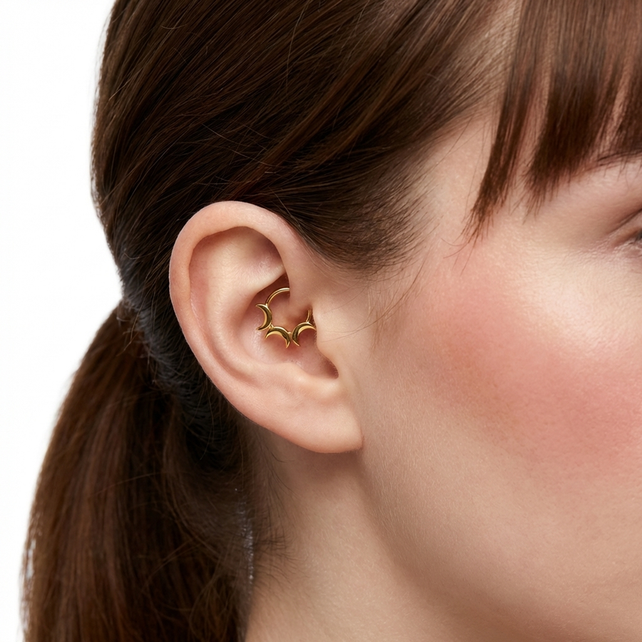 Piercing con tre mezze lune  in Titanio G23 - Piercing per Lobo, helix, daith, septum