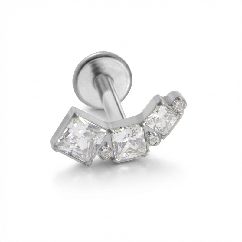 Piercing con tre zirconi in Titanio G23- Piercing per Lobo, helix, forward helix, conch, flat, tragus