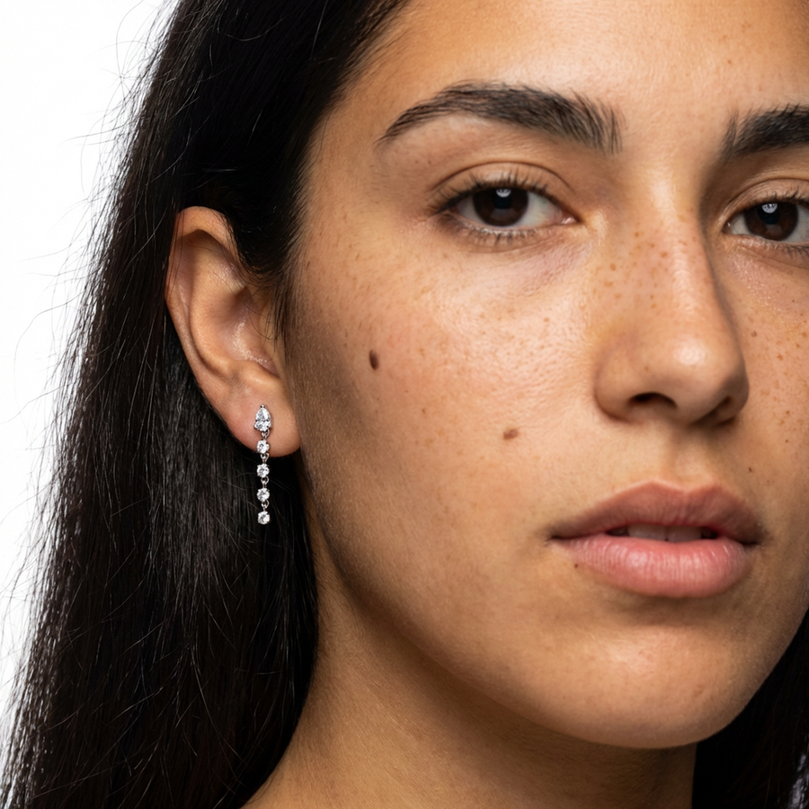 Piercing con zirconi pendenti in Titanio G23- Piercing per Lobo, helix, flat