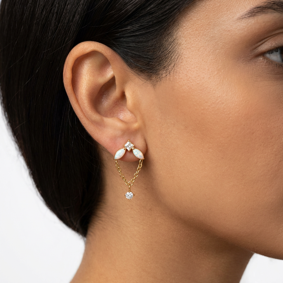 Piercing con zirconi e catenina in Titanio G23- Piercing per Lobo, helix, flat