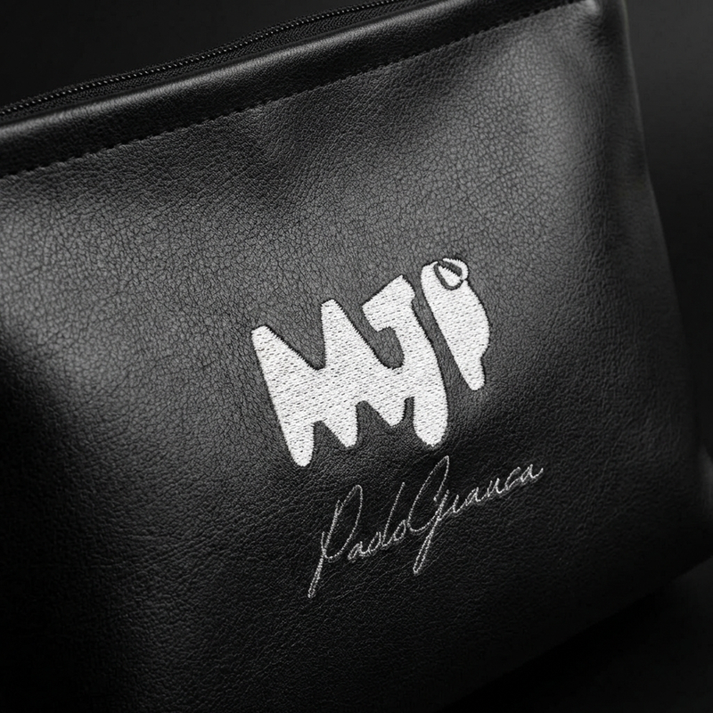 Pochette Nera in Ecopelle MJP con Firma Paolo Giausa – Elegante con Polsiera