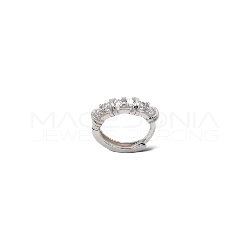 Orecchino in argento 925 a cerchio con zirconi