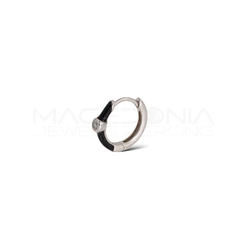 Orecchino in argento 925 a cerchio con dettaglio nero e zircone