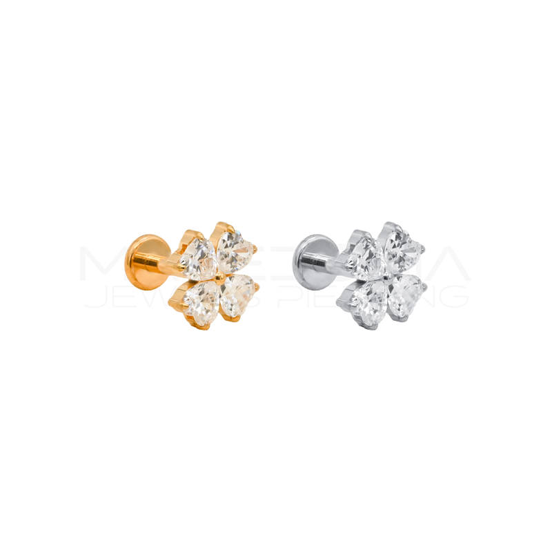 Quadrifoglio con Petali a Forma di Cuore in titanio G23
