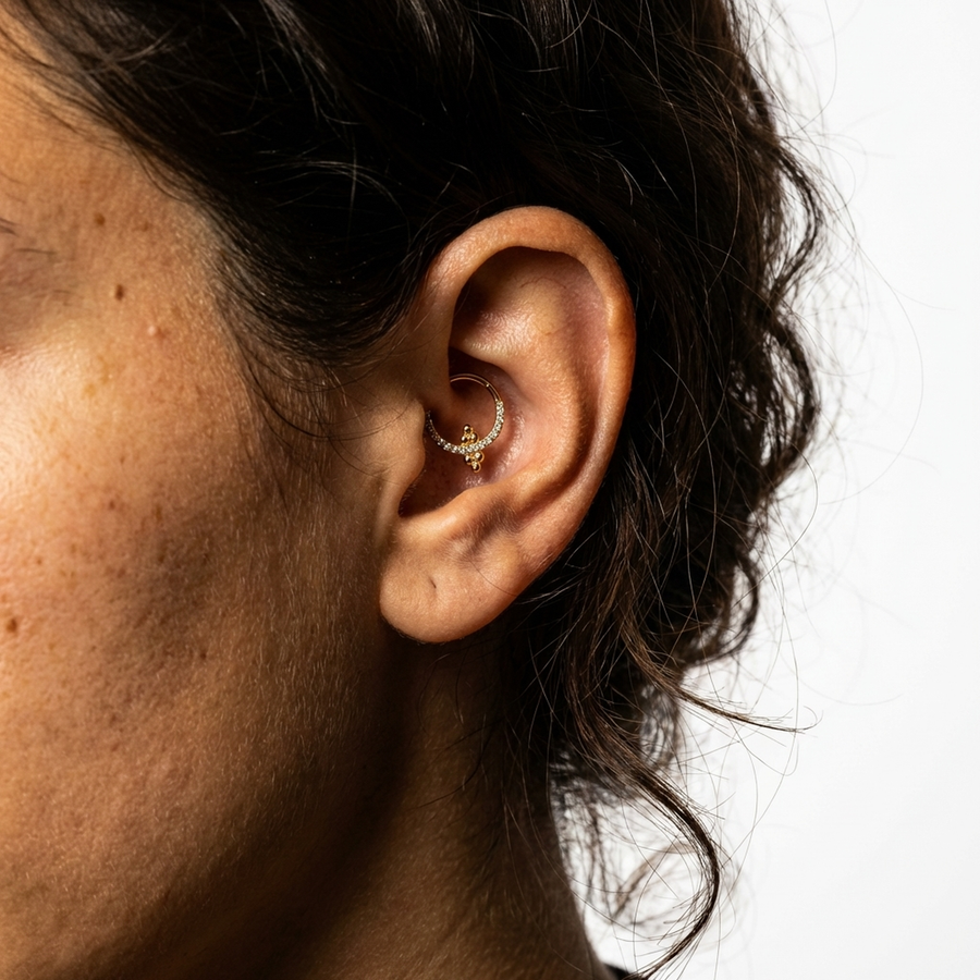 Piercing con zirconi e palline in Titanio G23 - Piercing per Lobo, helix, daith, septum