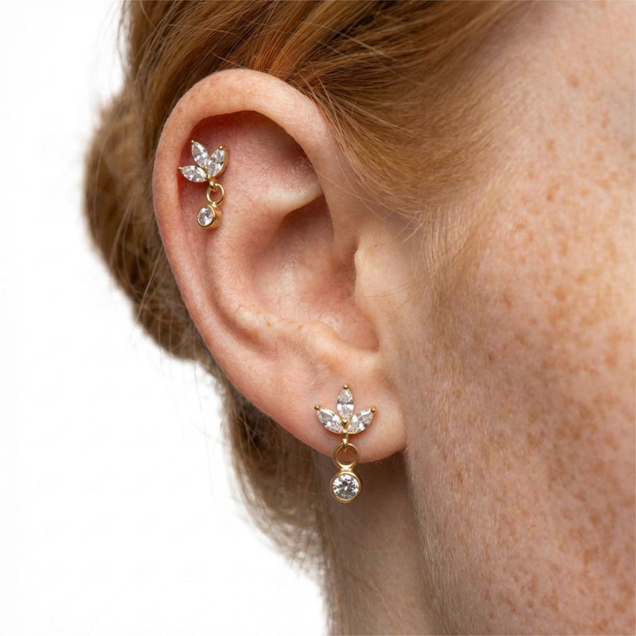 Piercing con zirconi e ciondolo in Titanio G23- Piercing per Lobo, helix, forward helix, conch, flat, tragus