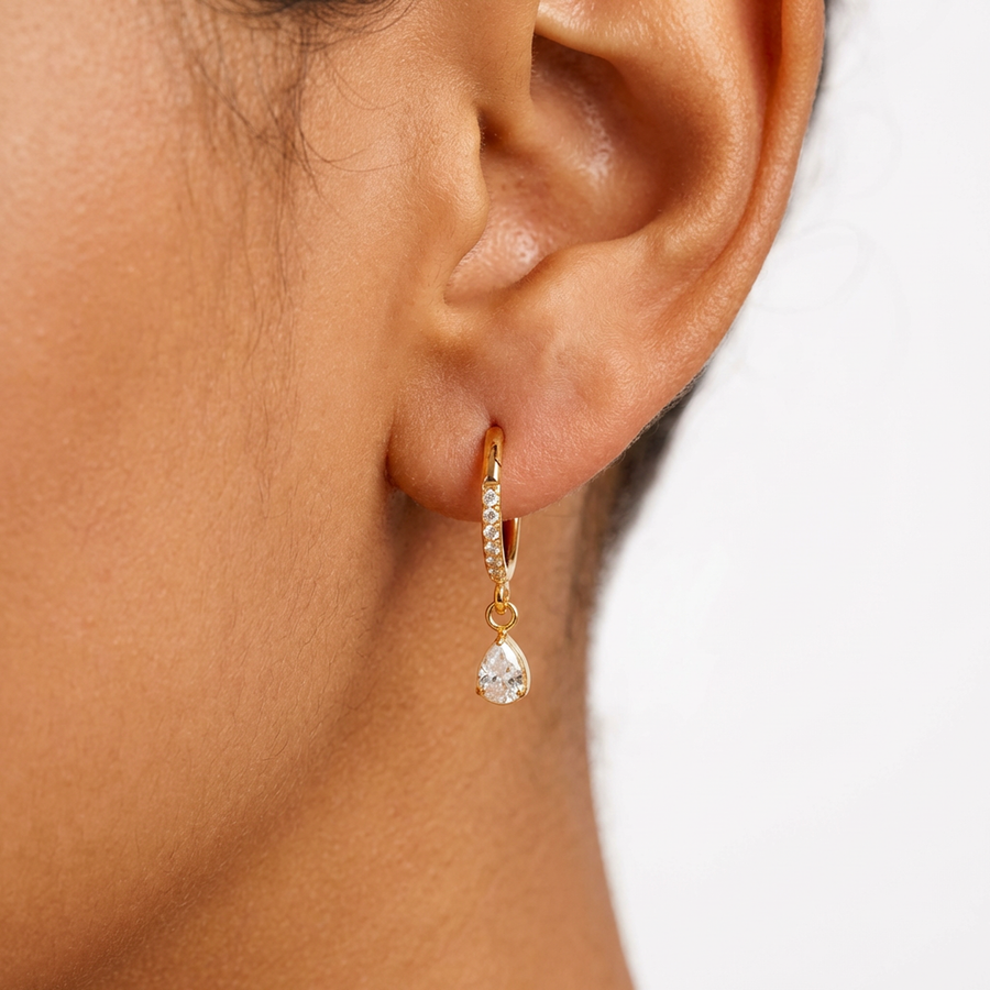 Cerchietto zirconato con goccia pendente in Titanio - Piercing per orecchio