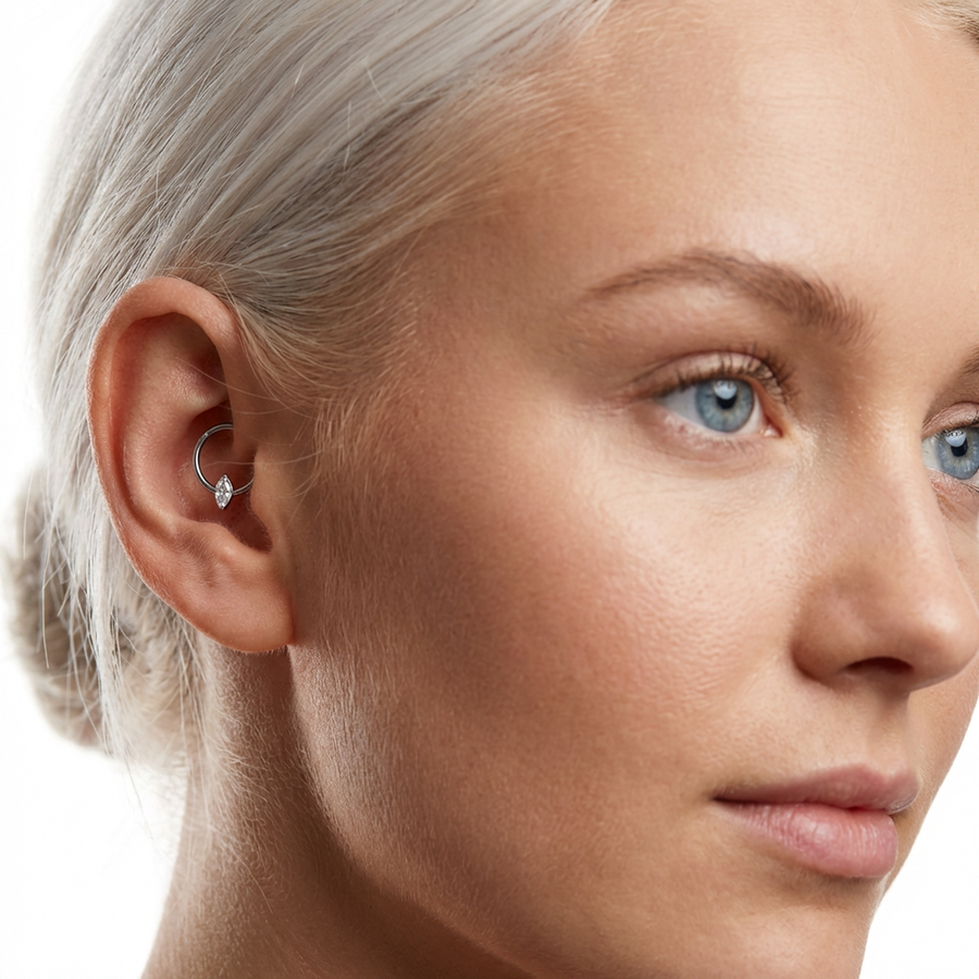 Piercing con zircone a goccia in Titanio G23 - Piercing per Lobo, helix, daith, septum