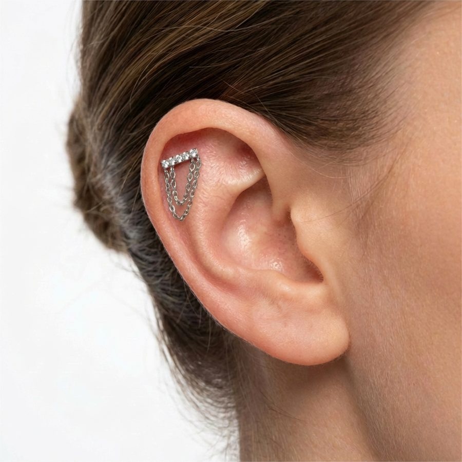 Barretta con zirconi e catena pendente in Titanio - Piercing per orecchio