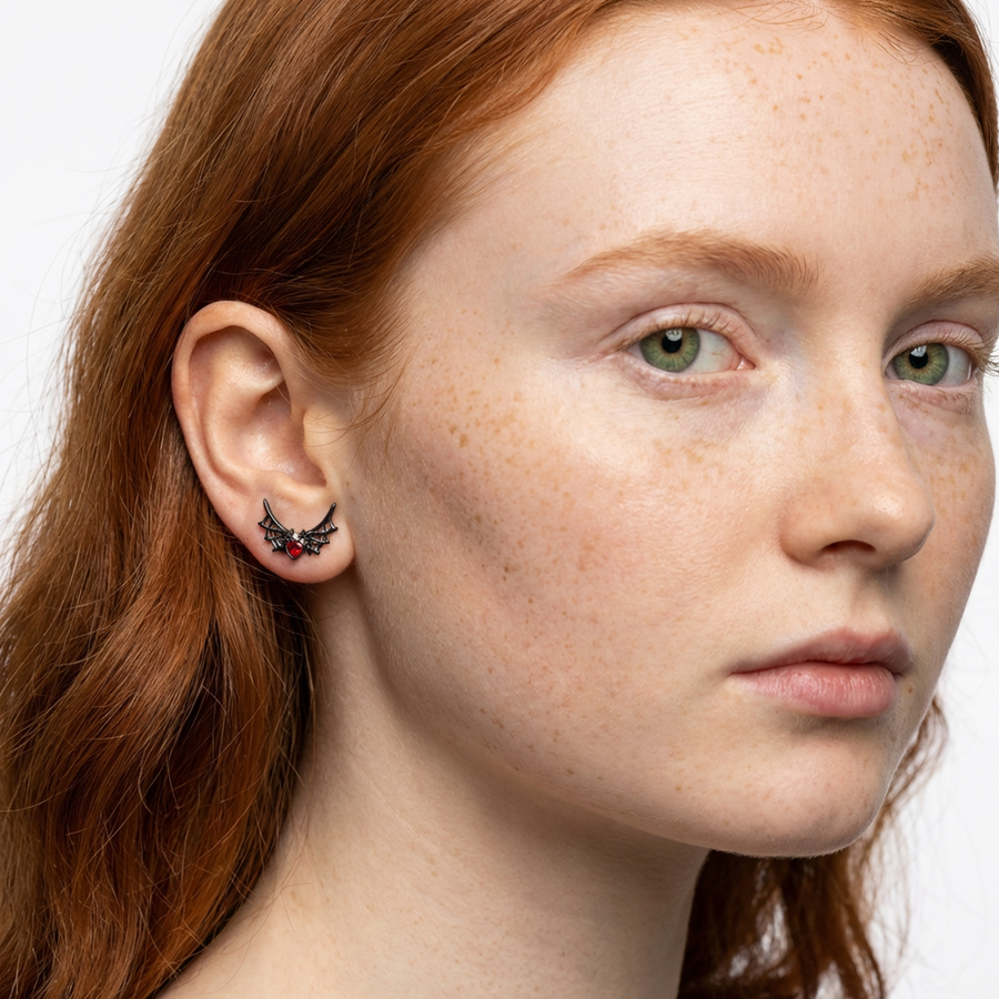 Piercing con ragnatele e zircone in Titanio G23- Piercing per Lobo, helix, forward helix, conch, flat, tragus